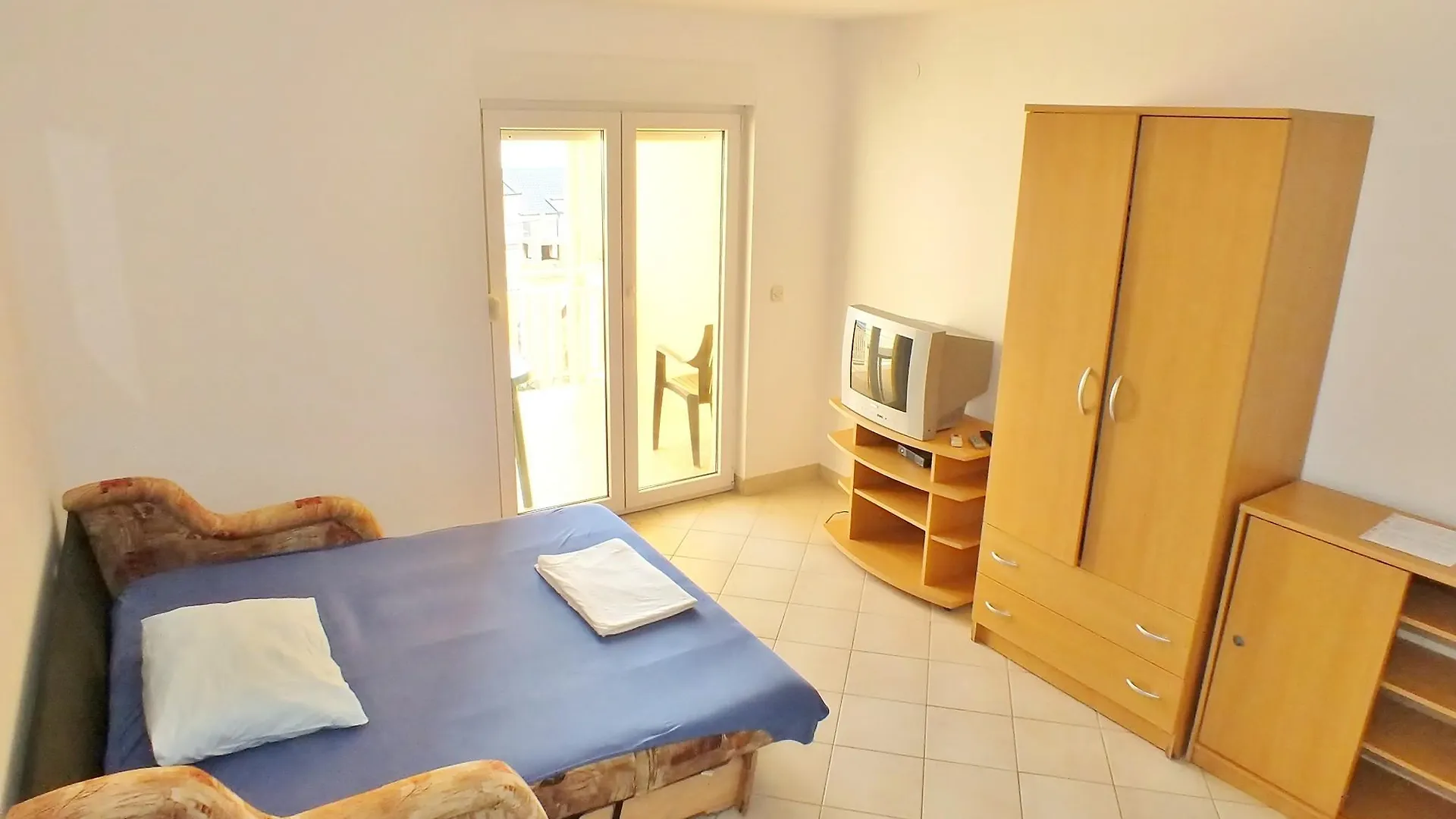 Apartments Suhomont Паг Гостевой дом